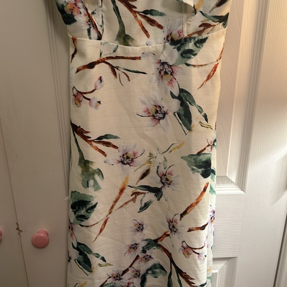 XS pale yellow floral midi J.O.A. dress - Picture 6 of 10